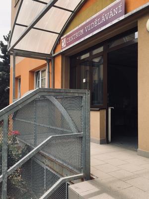 KM Centrum 4U - centrum vzdělávání - Jazyková škola - Praha 17 - Řepy - ilustrační foto