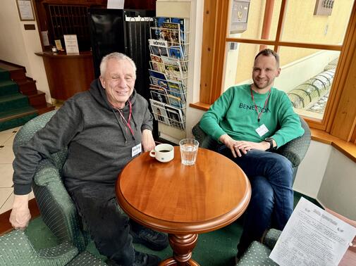 ENGLISHstay.cz - JEDEN NA JEDNOHO s rodilým mluvčím - 70h angličtiny - Intenzivní pobytové kurzy v Česku - Jazyková škola - Praha 1 - ilustrační foto