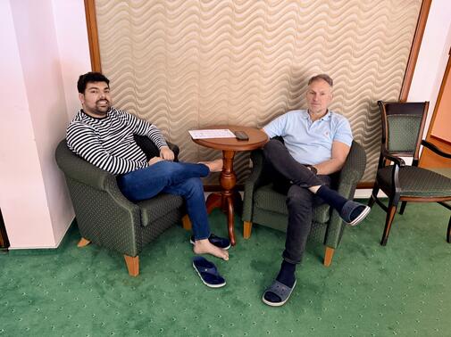 ENGLISHstay.cz - JEDEN NA JEDNOHO s rodilým mluvčím - 70h angličtiny - Intenzivní pobytové kurzy v Česku - Jazyková škola - Praha 1 - ilustrační foto